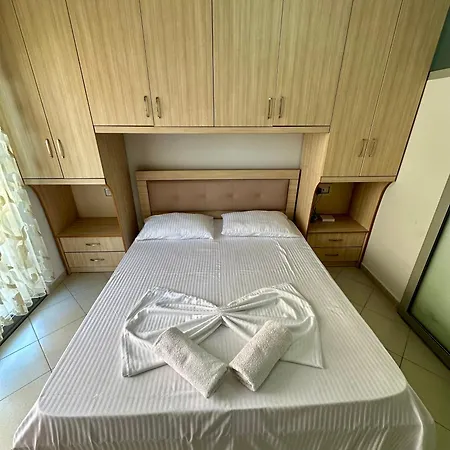 Lungomare Cozy Apartament *